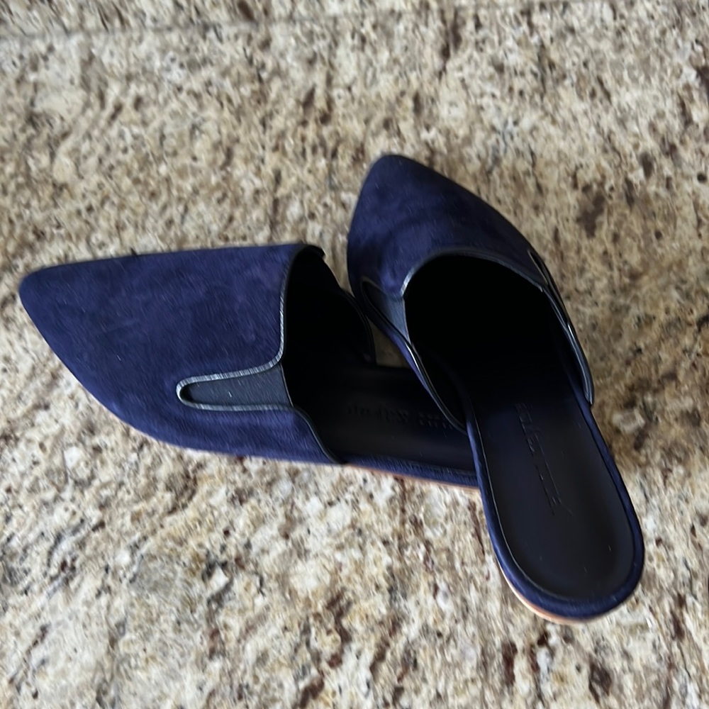 Jenni Kayne navy blue suede mule. Size 39